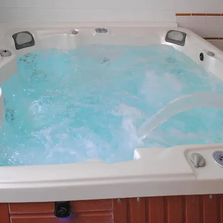 Nemea Les Rives Du Lac Holiday park 3*